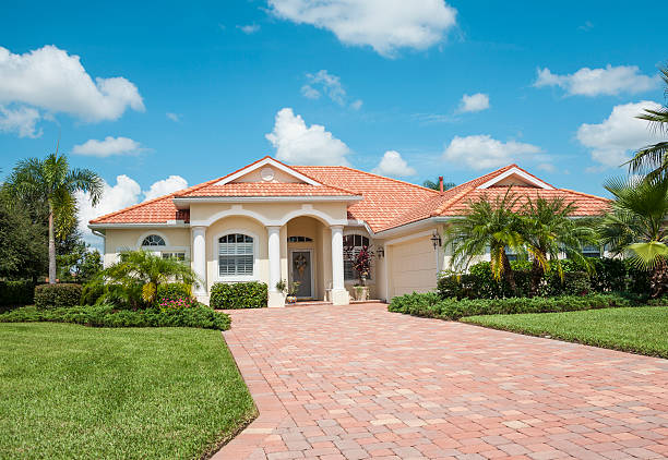 Best Local Driveway Pavers  in Alderwood Manor, WA